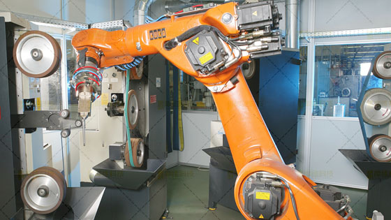 打磨<a href='http://www.wenxinlove.com' target='_blank'><u>機器人工作站</u></a>2